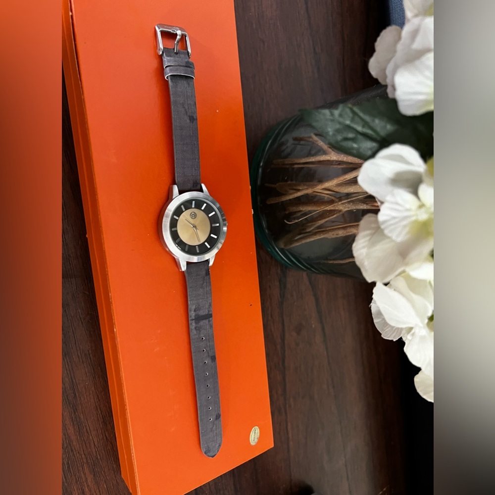 Earth Leather watch - Picture 2 of 4